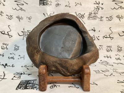 [龍池]天然原石  鐵丸石  珍藏名硯台 裝飾 收藏版硯台