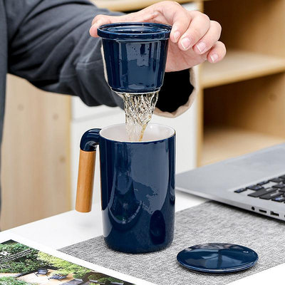 茶具陶瓷马克杯大容量创意木柄泡茶杯带盖过滤办公茶水分离杯喝茶杯