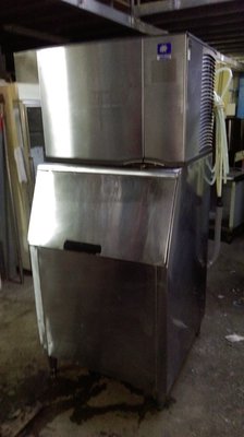 【泰裕二手貨餐具行】中古美國600L製冰機(另有工作台攤車水槽)