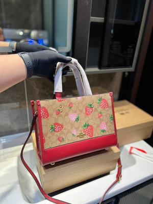 【雯雯代購】（禮盒包裝） COACH\/蔻馳女包 草莓托特包單肩包斜挎包手提包購物袋