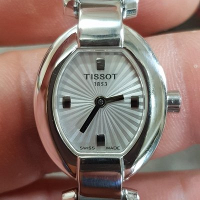 真品 TISSOT 實鋼 瑞士錶 簡約 時尚 石英錶 藍寶石鏡面 很漂亮 2.8/15 H1