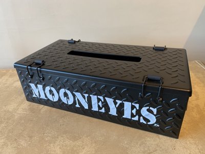 ［老東西］Mooneyes 工業風 近新面紙盒 面紙鐵盒 長寬高約：26.5*13.5*8公分。 賣價不含運：800元