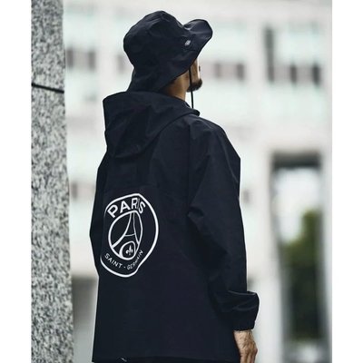 【日本現貨】Paris Saint-Germain * KiU 日本雨具品牌 防水衝鋒衣 WP ANORAK 黑色尼龍