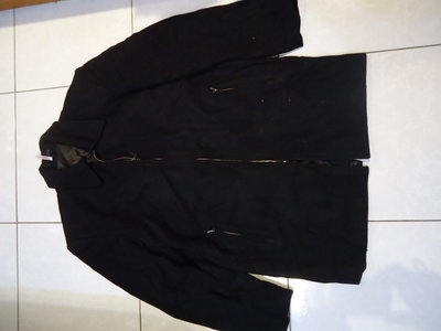 ZOLO gaily boy 黑色有內襯短大衣外套,50%羊毛,尺寸:M,肩寬:49.5cm少穿極新,降價大出清