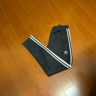 （Size 美版S) Adidas 刺繡三線修身長褲 （褲3）