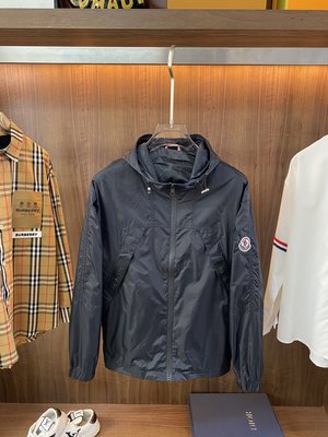【皮皮購】Moncler2023新款高檔原單連帽夾克外套 商務休閒風衣