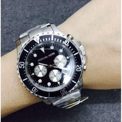 MichaelKors MK8256水鬼錶（銀黑盤）三眼計時腕錶/正品/保固
