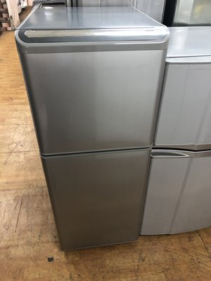 【小賴二手家電(冰箱 電視 洗衣機)】TOSHIBA東芝137公升雙門電冰箱 賣場各種樣式齊全又便宜