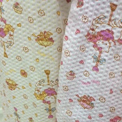 日本童裝  Hello Kitty 麻紗 清爽舒適透氣 成套睡衣 上衣+褲子 日本空運~小太陽日本精品