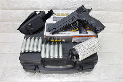 [01] KWC P226 X-FIVE 手槍 CO2槍 + CO2小鋼瓶 + 奶瓶 + 槍套 + 槍盒KCB74