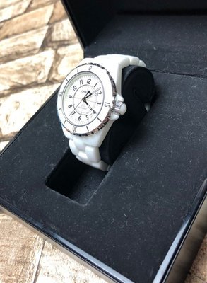 CHANEL 香奈兒 J12 H0970 白色高科技陶瓷材質 38mm機械錶