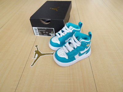Nike Air Jordan 1 Retro 中筒OG嬰幼兒鞋款 縮小版尺寸2C=8cm AR6352-400收藏自穿