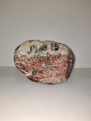 奇石-雅石-花蓮石-雞血石-赤白，高11寬16厚9公分，重2公斤，無座-00048