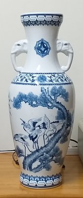 【生活收藏】早期金門陶瓷-大件青花象耳瓶