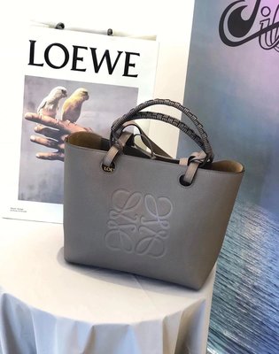 現貨熱銷-美國代購Loewe 2021新款 Anagram Tato 印花托特包購物袋 手提單肩包*附購證