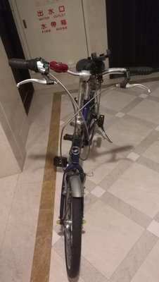 GIANT -第一台 (中古品/限自取):捷安特-折疊式腳踏車/自行車 稍加整理一下即可!!!