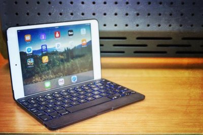 iPad mini 5專用※台北快貨※美國原裝 ZAGG Folio Case 藍牙鍵盤+保護套