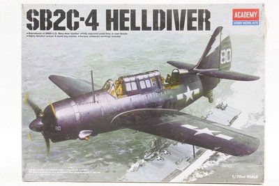 【統一模型】ACADEMY《美軍空軍 艦載俯衝轟炸機 SB2C-4 HELLDIVER》1:72 # 12406【缺貨】