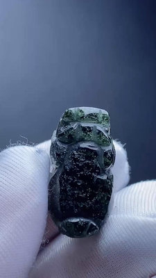 天然水晶綠幽靈貔貅 21*11*10mm 3.9克，掛件把玩