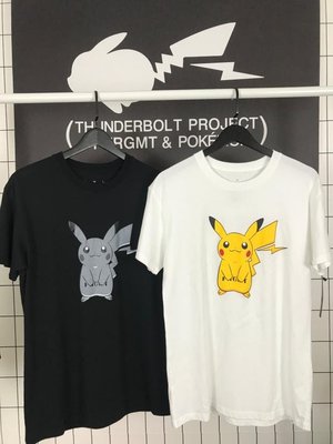 日本Fragment Design 藤原浩pokemon神奇寶貝精靈寶可夢皮卡丘公仔聯名款黑色白色短袖T恤Tee