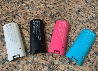 任天堂原廠 約9成新Wii右手把專用 二代電池蓋 電池背蓋 (一代或WiiU皆可用)