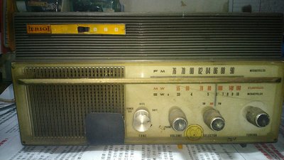 老日本昭和年製TRIO.FM-AM-SW.三波段.真空管收音機