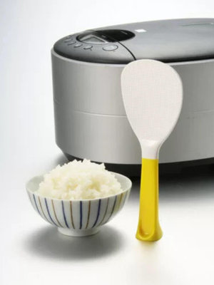 日本 TIGERCROWN 三色可選 可站立式 盛飯勺 米飯勺 立式塑料飯鏟