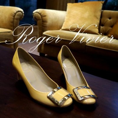 Roger Roger Vivier米黃色漆亮皮高跟鞋01-26-22-08