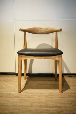 HODERN Hans.J Wegner Elbow Chair 牛角椅，原廠ASH精製而成，絕非一般仿製廠能比擬