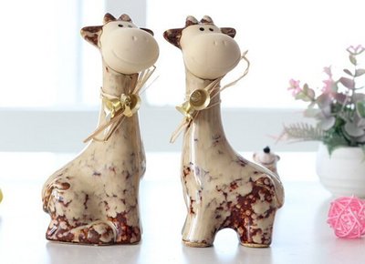 【熱賣精選】一對價 長頸鹿模型 創意家居裝飾品小擺件結婚禮物歐式陶瓷鈴鐺鹿客廳酒櫃工藝品擺設