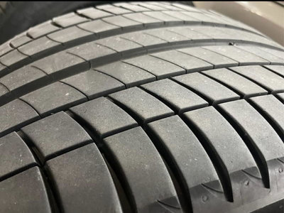 米其林輪胎primacy 3 zp失壓續跑胎 275/40/18 兩條  2019製造、  2條4000含裝