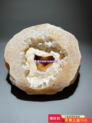 【聚寶盆】馬達加斯加山料瑪瑙奇石擺件，白色鈣化皮，風格獨特， 奇石 原石 把件【國玉之鄉】496