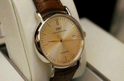 全新基本款IWC schaffhausen automatic機械錶 瑞士原廠購入精鋼款鱷魚皮紋錶帶 情人節