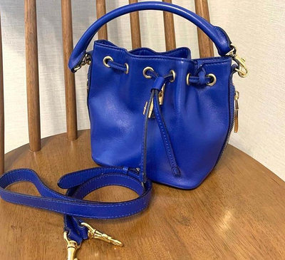 日本知名專櫃品牌 Samantha Thavasa 深藍色 經典鎖頭款 仿皮革 手提 側背 二用包~低價出清