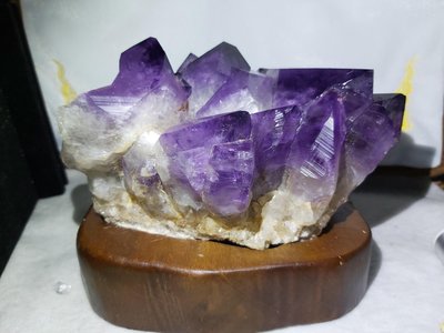 《晶華》剛果 大牙 紫水晶 2.7公斤   C04