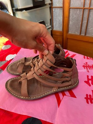「 二手鞋 」 DR.KAO 女版皮革涼鞋 23cm（咖啡）54