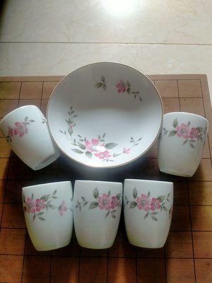 日本NARUMI品牌茶具套組五客杯帶樹脂蓋一個圓形缽花
