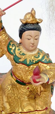 台灣古董木雕神像 ，（九天玄女）八吋八，福州派古體老件！牛樟木 /法相典雅 ，比例漂亮 ，漆線細膩 ！歡迎供奉或收藏