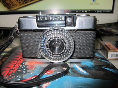 【強強1店】OLYMPUS PEN EE-2 半格相機半格72張的相機
