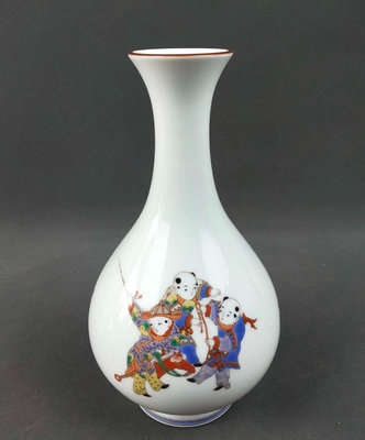 日本香蘭社 皇室御用  嬰戲圖花瓶（余2）