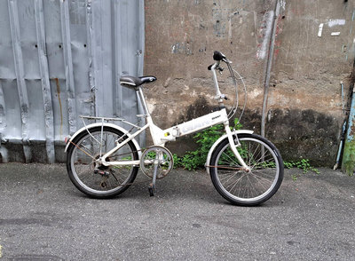 二手~GIANT捷安特(FD806) 白色 20吋 6段轉把變速 鋁合金折疊腳踏車 最大機動耐用小折 單車~功能正常