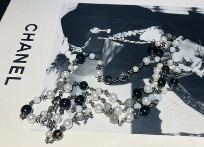 （W32） 週日上新✨ N2V✨2ndhand✨極品美物✨ CHANEL 香奈兒絕美黑白珍珠琉璃雙C長項鍊