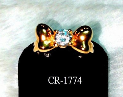 CR-1774 鍍金蝴蝶結戒指(9MMX18MM)鑲蘇聯鑽(5MM)戒圍(17MM)