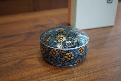 日本九谷燒青粒香盒茶葉罐