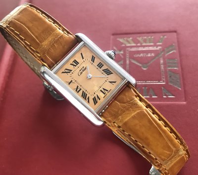Cartier 附原廠盒 限定版銀框 TANK 石英女錶