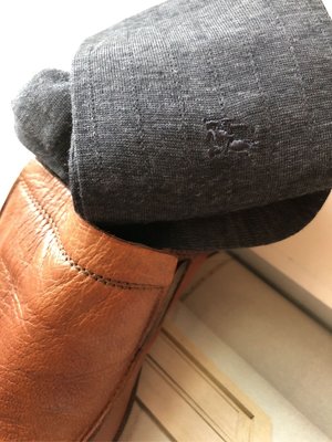 日本製Burberry 經典正裝深灰色帶藍色調系/男性紳士襪