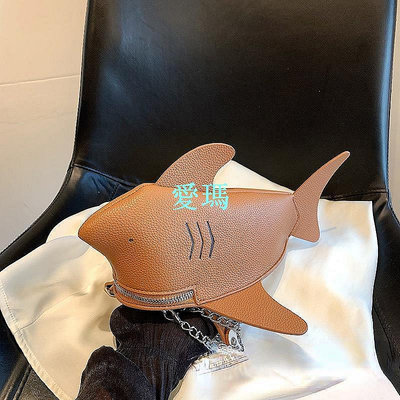【現貨】2023新款韓版時尚個性可愛卡通動物鯊魚pu斜背包搞怪個性斜背包