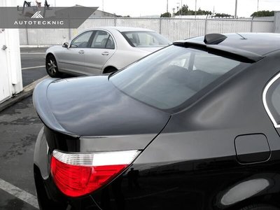 《OME - 傲美國際》BMW E60 5系 / E60 M5 素材ABS 後遮陽板 尾翼