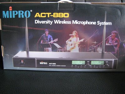 MIPRO雙頻道ACT-880 112個頻率可自動變換防干擾無線麥克風超級輕唱好唱完全不會費力買再送2500有線麥克1支