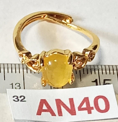 【週日21:00】32~AN40~早期收藏蛋面黃貓眼石金色戒指。如圖